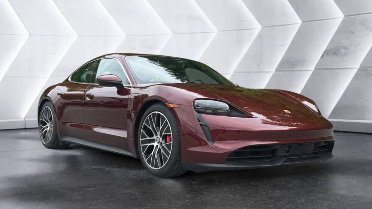 2022 Porsche Taycan - Images - 8