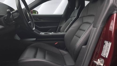 2022 Porsche Taycan - Images - 10