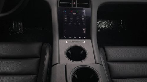 2022 Porsche Taycan - Images - 11