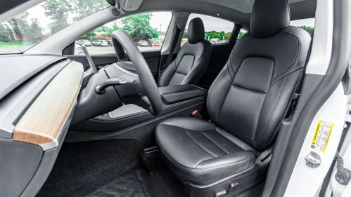 2020 Tesla Model Y 5YJYGDEE0LF011063