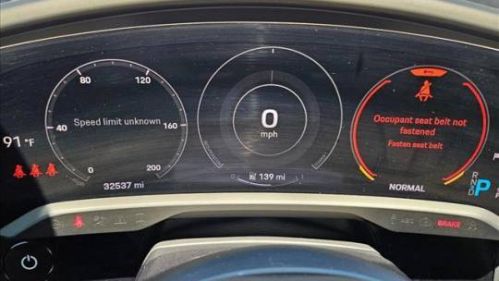 2021 Porsche Taycan - Images - 10