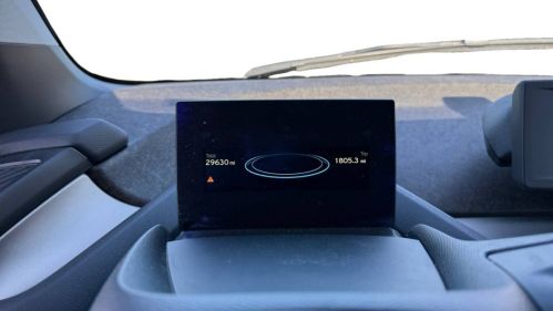 2017 BMW i3 - Images - 11