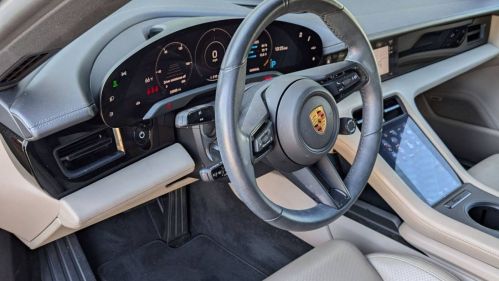 2020 Porsche Taycan - Images - 4