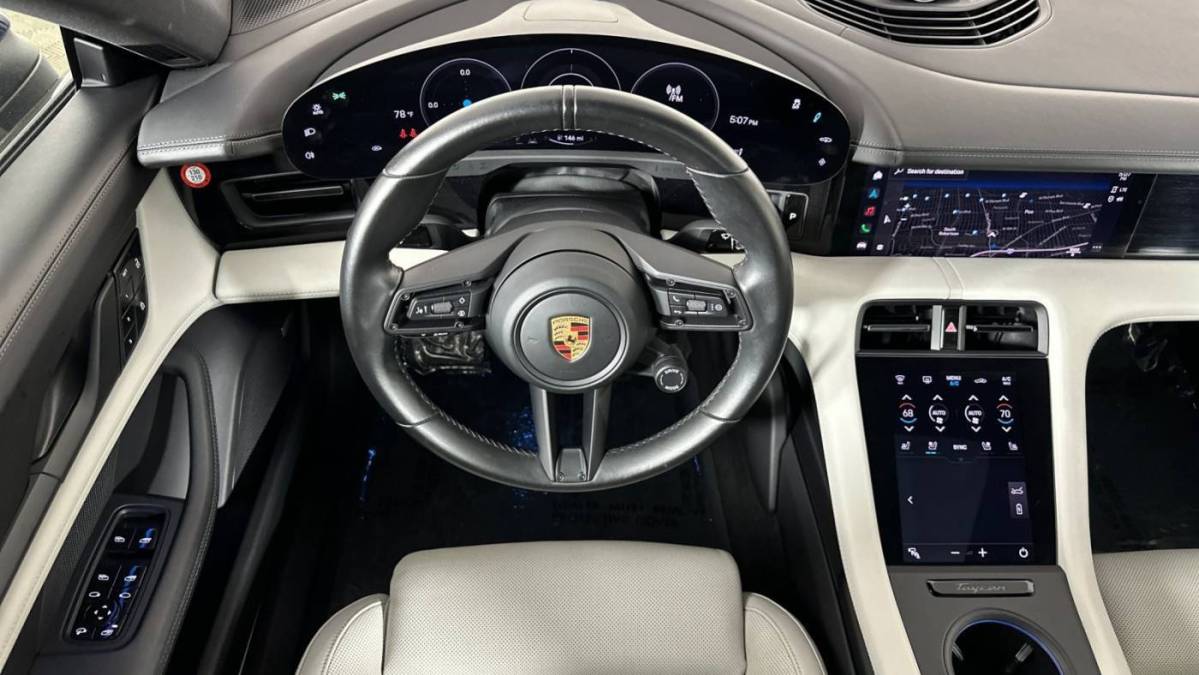 2021 Porsche Taycan - Images - 13