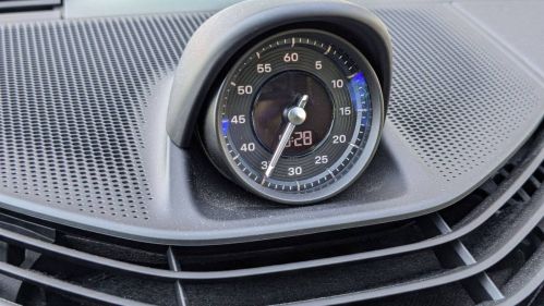 2020 Porsche Taycan - Images - 21