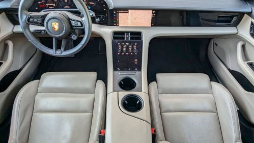 2020 Porsche Taycan - Images - 22
