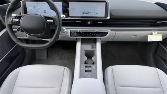 2025 Hyundai IONIQ 6 KMHM34AA9SA095996