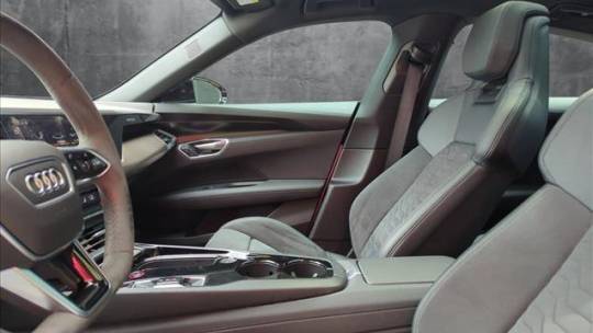 2022 Audi e-tron GT WAUCJBFW1N7001400