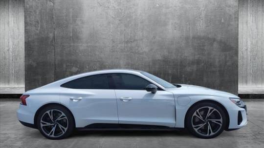 2022 Audi e-tron GT WAUCJBFW1N7001400