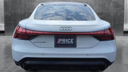 2022 Audi e-tron GT WAUCJBFW1N7001400