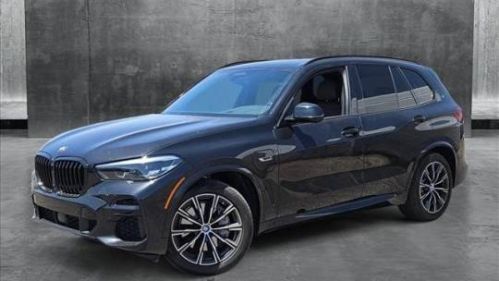 2022 BMW X5 - Images - 1