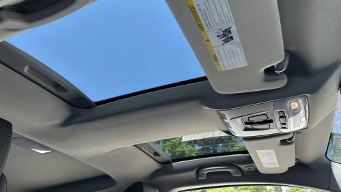 2017 BMW i3 - Images - 26