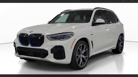 2022 BMW X5 - Images - 1