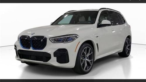 2022 BMW X5 - Images - 1