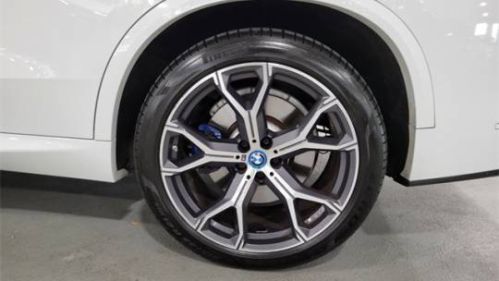 2022 BMW X5 - Images - 24