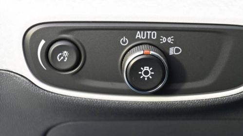 2017 Chevrolet Bolt - Images - 24