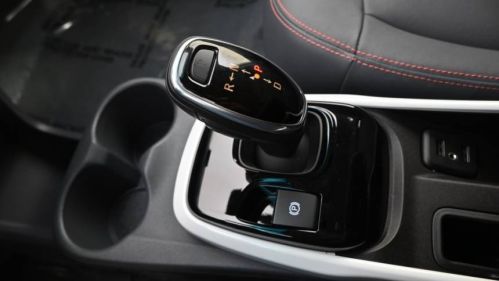 2017 Chevrolet Bolt - Images - 32