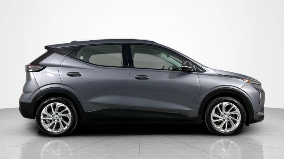 2023 Chevrolet Bolt - Images - 6