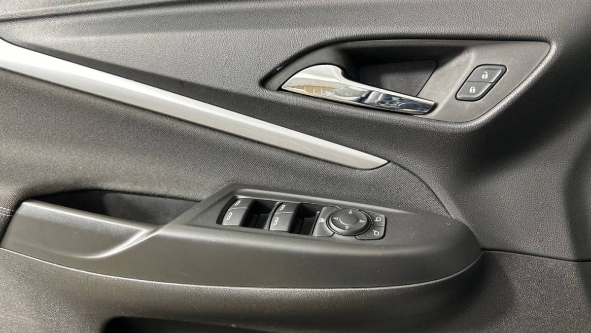 2023 Chevrolet Bolt - Images - 10
