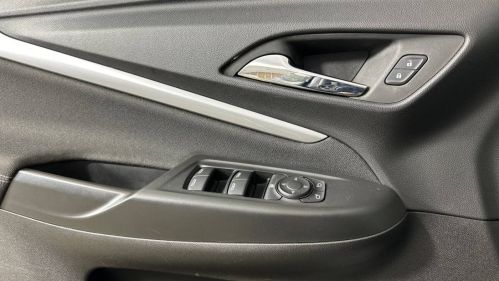 2023 Chevrolet Bolt - Images - 10