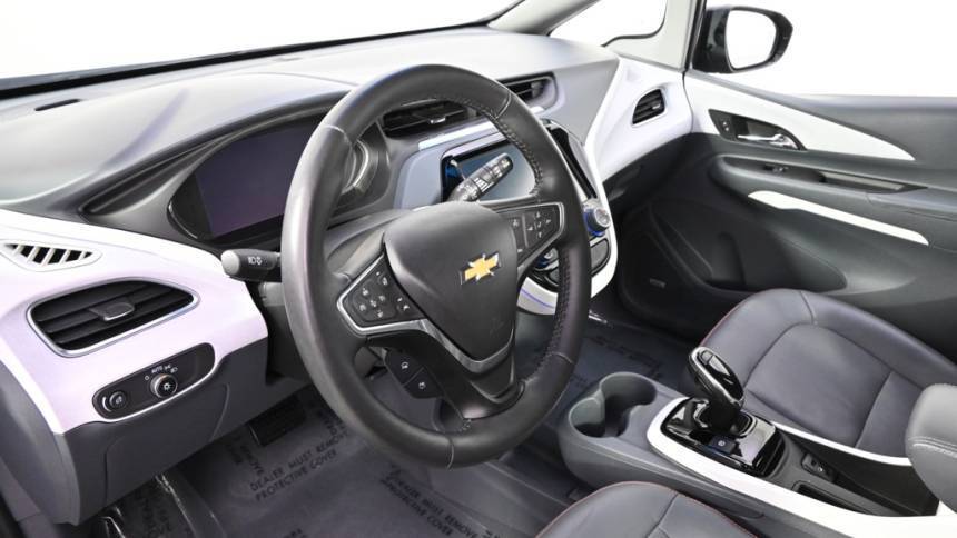 2017 Chevrolet Bolt - Images - 11