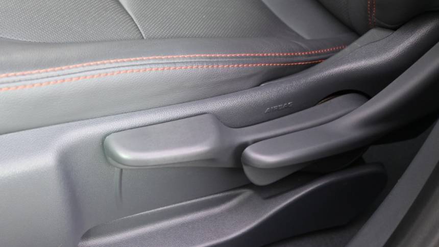 2017 Chevrolet Bolt - Images - 14