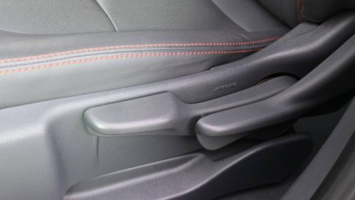 2017 Chevrolet Bolt - Images - 14