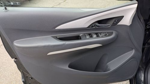 2018 Chevrolet Bolt - Images - 10