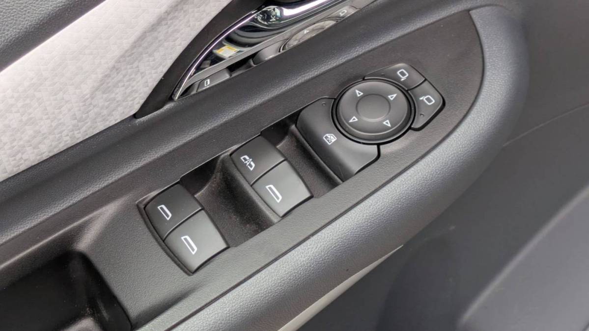 2018 Chevrolet Bolt - Images - 11