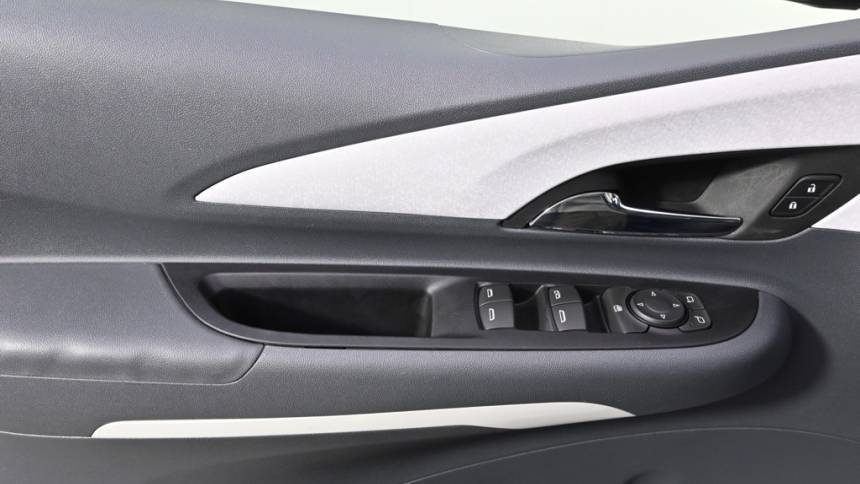 2017 Chevrolet Bolt - Images - 22