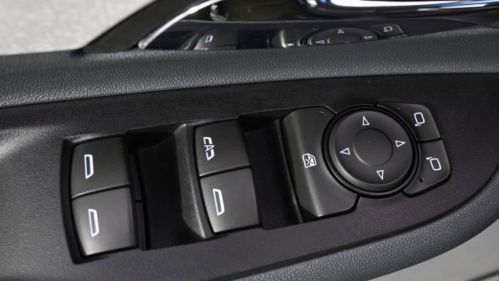 2017 Chevrolet Bolt - Images - 23