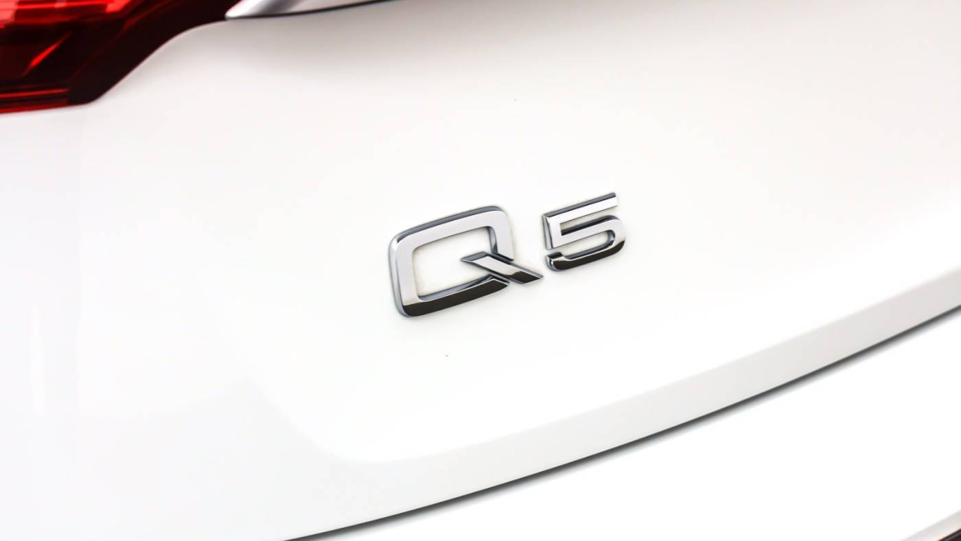 2022 Audi Q5 WA1E2AFY8N2085565