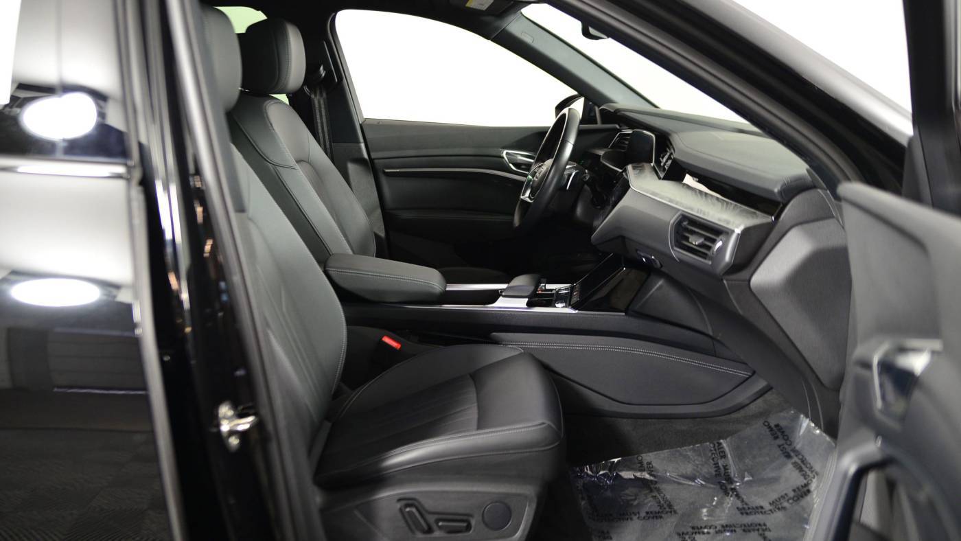 2022 Audi e-tron WA1AAAGE4NB009668