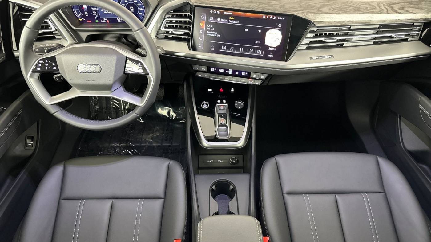 2025 Audi Q4 e-tron WA13UBFZ7SP042740