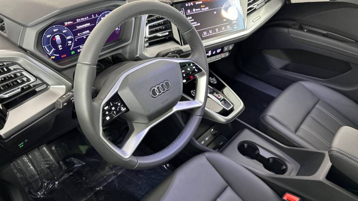 2025 Audi Q4 e-tron - Images - 9