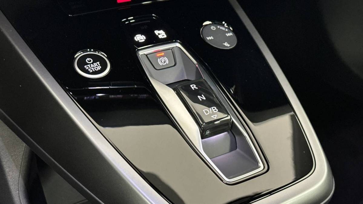2025 Audi Q4 e-tron - Images - 21