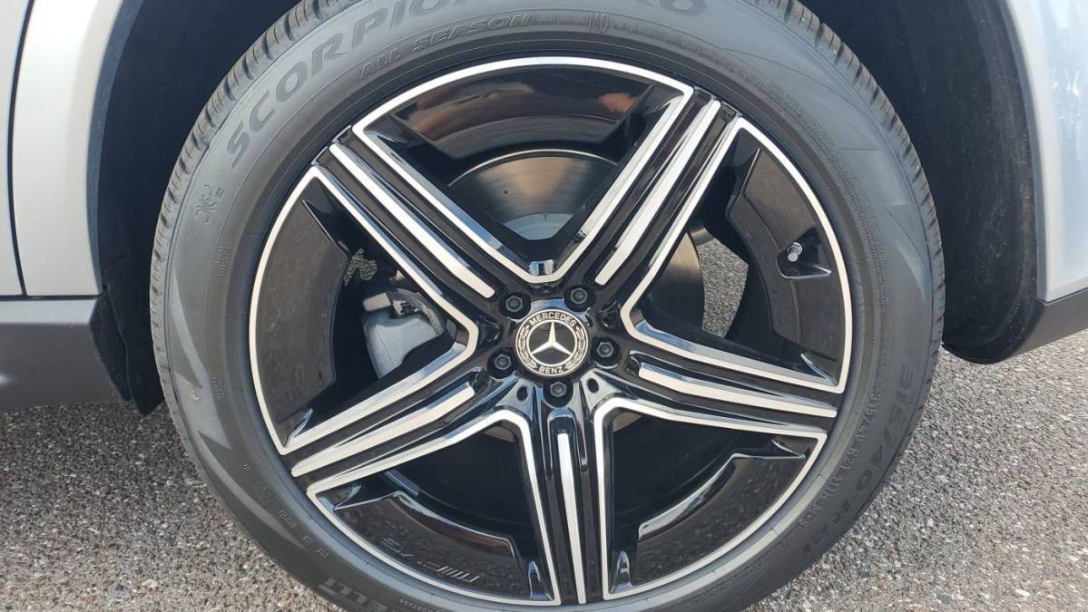 2025 Mercedes GLE - Images - 7