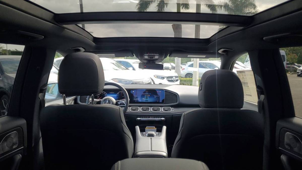 2025 Mercedes GLE - Images - 9
