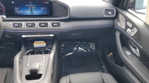 2025 Mercedes GLE - Images - 16