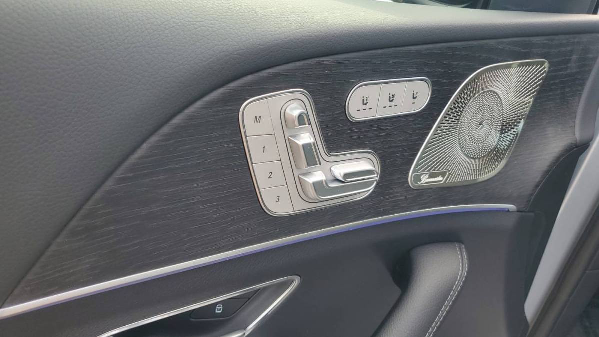 2025 Mercedes GLE - Images - 19