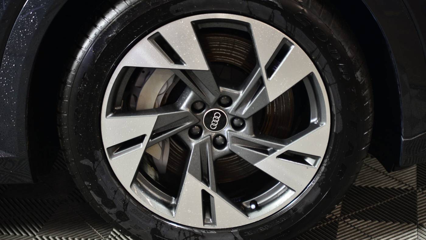 2021 Audi e-tron WA1AAAGE5MB007488