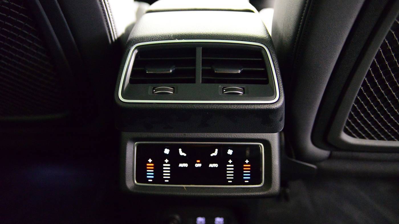 2021 Audi e-tron WA1AAAGE5MB007488