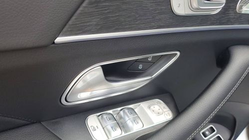 2025 Mercedes GLE - Images - 21