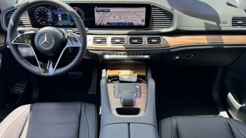 2025 Mercedes GLE - Images - 24