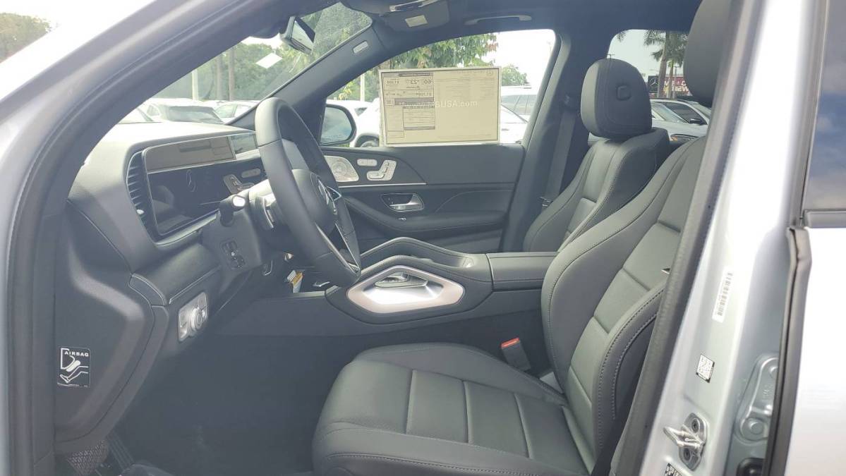 2025 Mercedes GLE - Images - 23