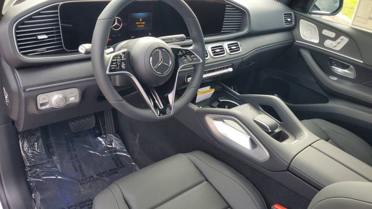 2025 Mercedes GLE - Images - 25