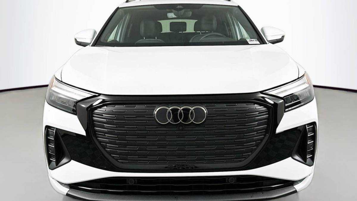 2025 Audi Q4 e-tron - Images - 2