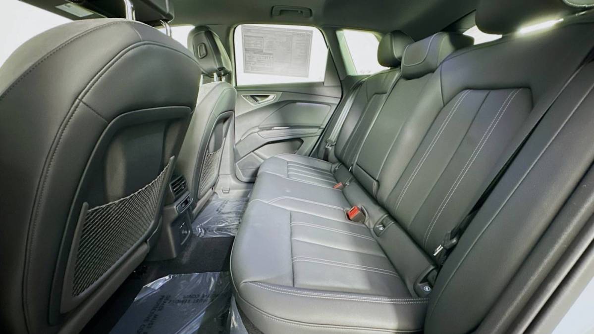 2025 Audi Q4 e-tron - Images - 8