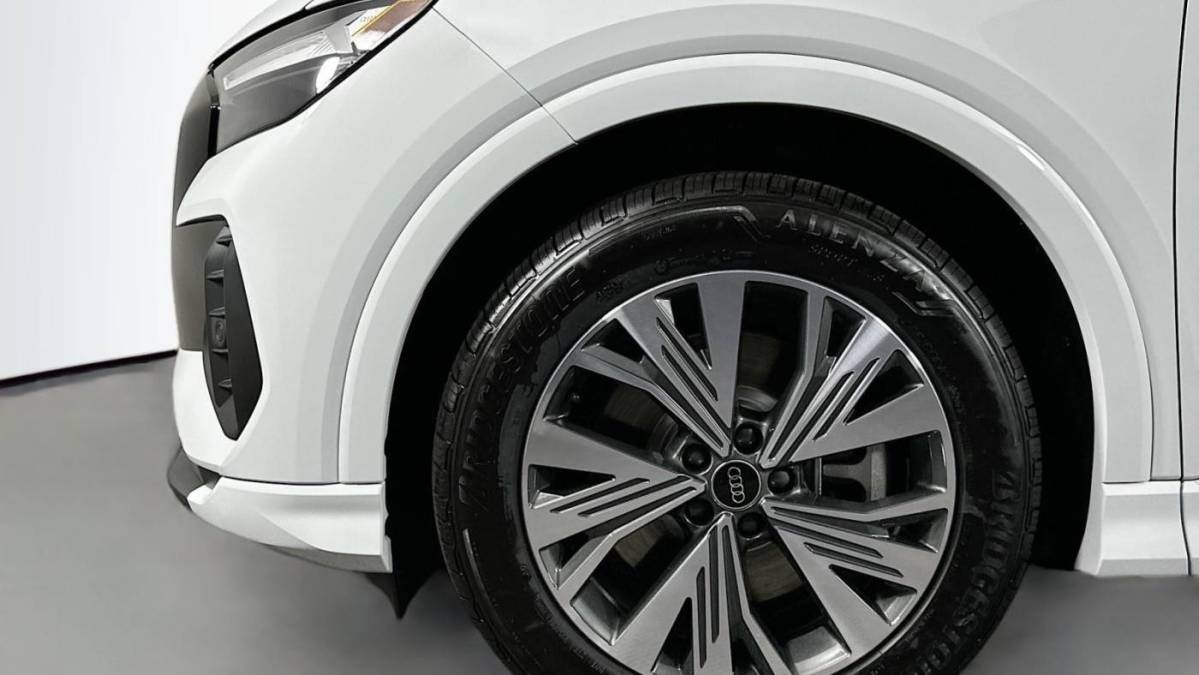 2025 Audi Q4 e-tron - Images - 10