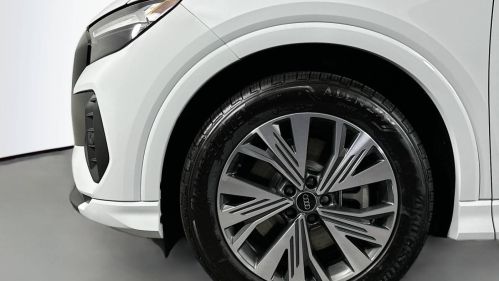 2025 Audi Q4 e-tron - Images - 10
